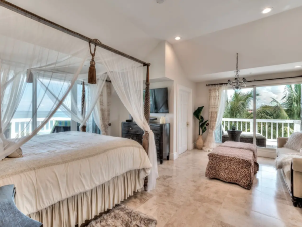 Luxurious Island Home Steps from the Beach - North Captiva Island Retreat
